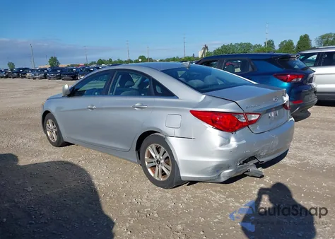 2013 Hyundai Sonata Gls z USA, uszkodzony, nr VIN 5NPEB4AC6DH712943